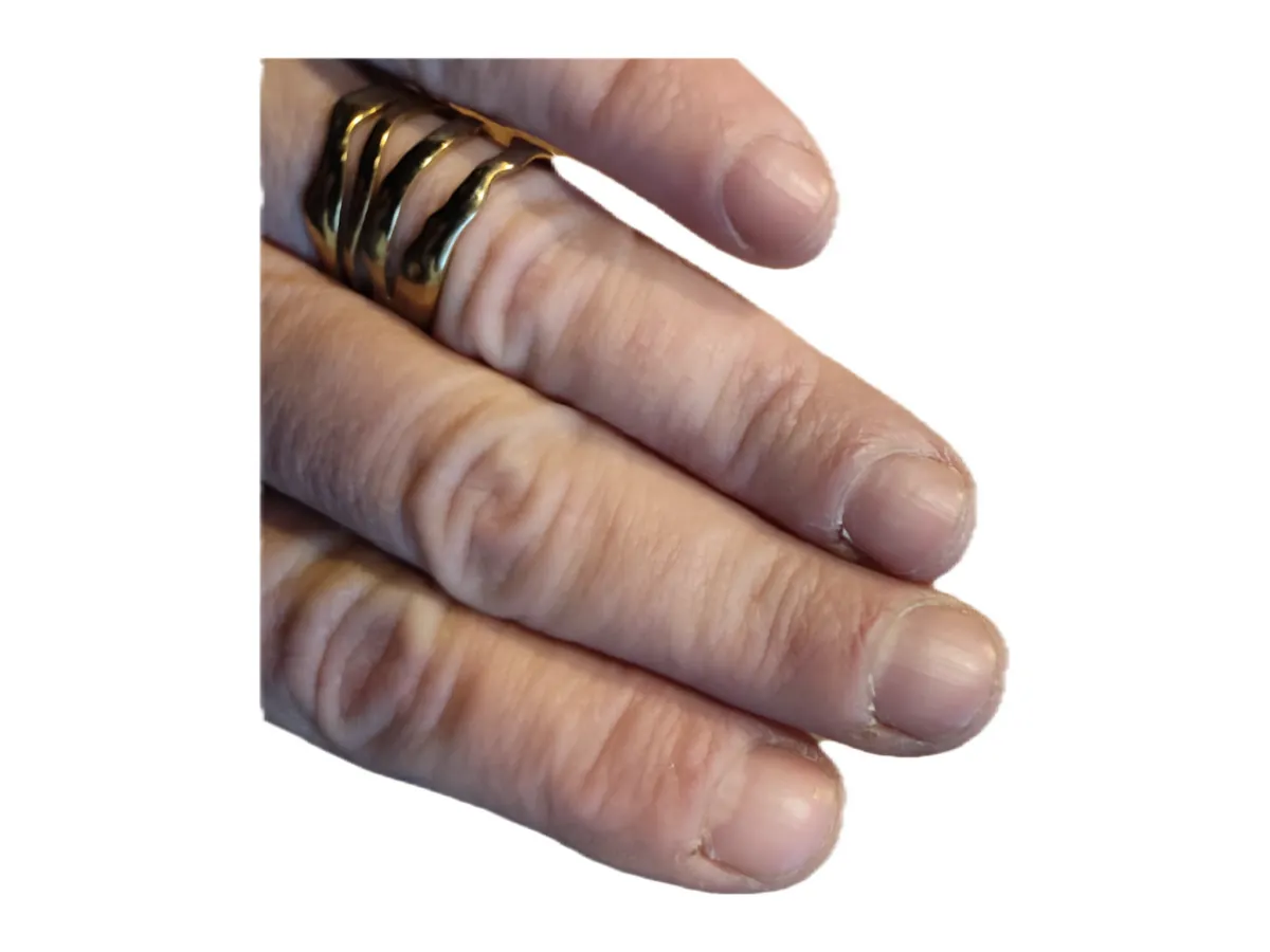Ongles naturels courts et sans pose, avant le rendez-vous
